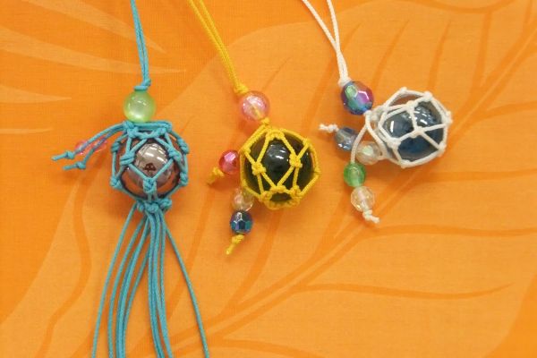 ふれあい体験学習プログラム 海玉ストラップ 修学旅行 団体向けプログラム 公式 恩納村観光協会webサイト ふれあい体験学習プログラム 海玉ストラップ 修学旅行 団体向けプログラム 公式 恩納村観光協会webサイト